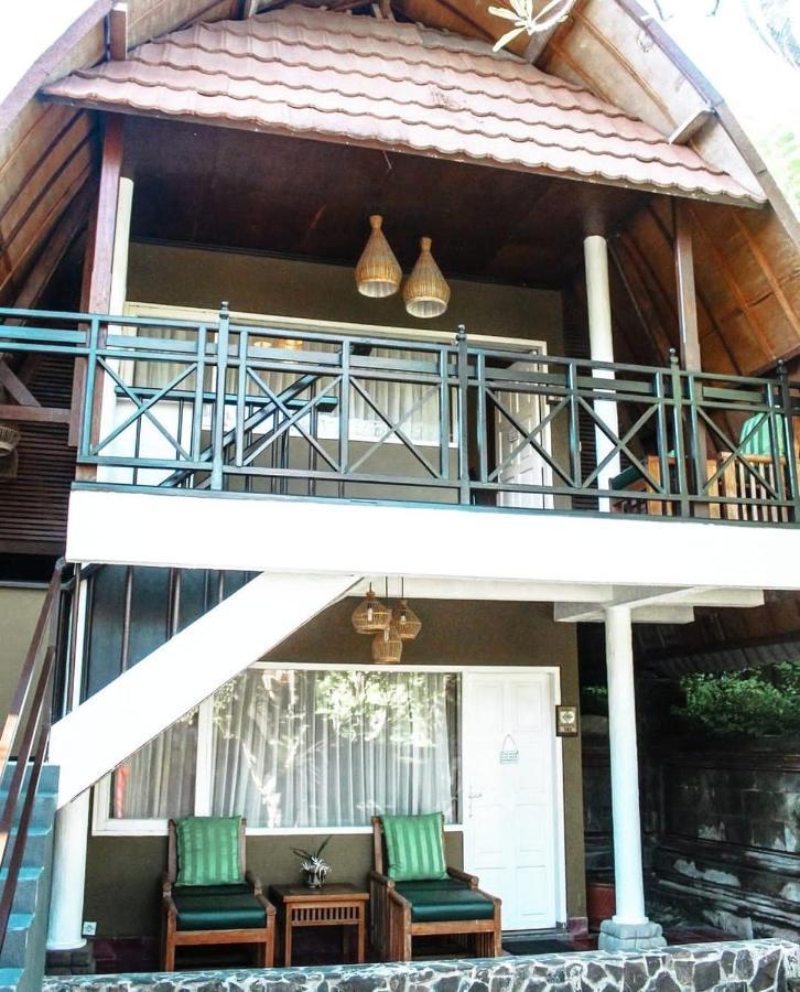 Peneeda View Beach Hotel Sanur  Exterior photo