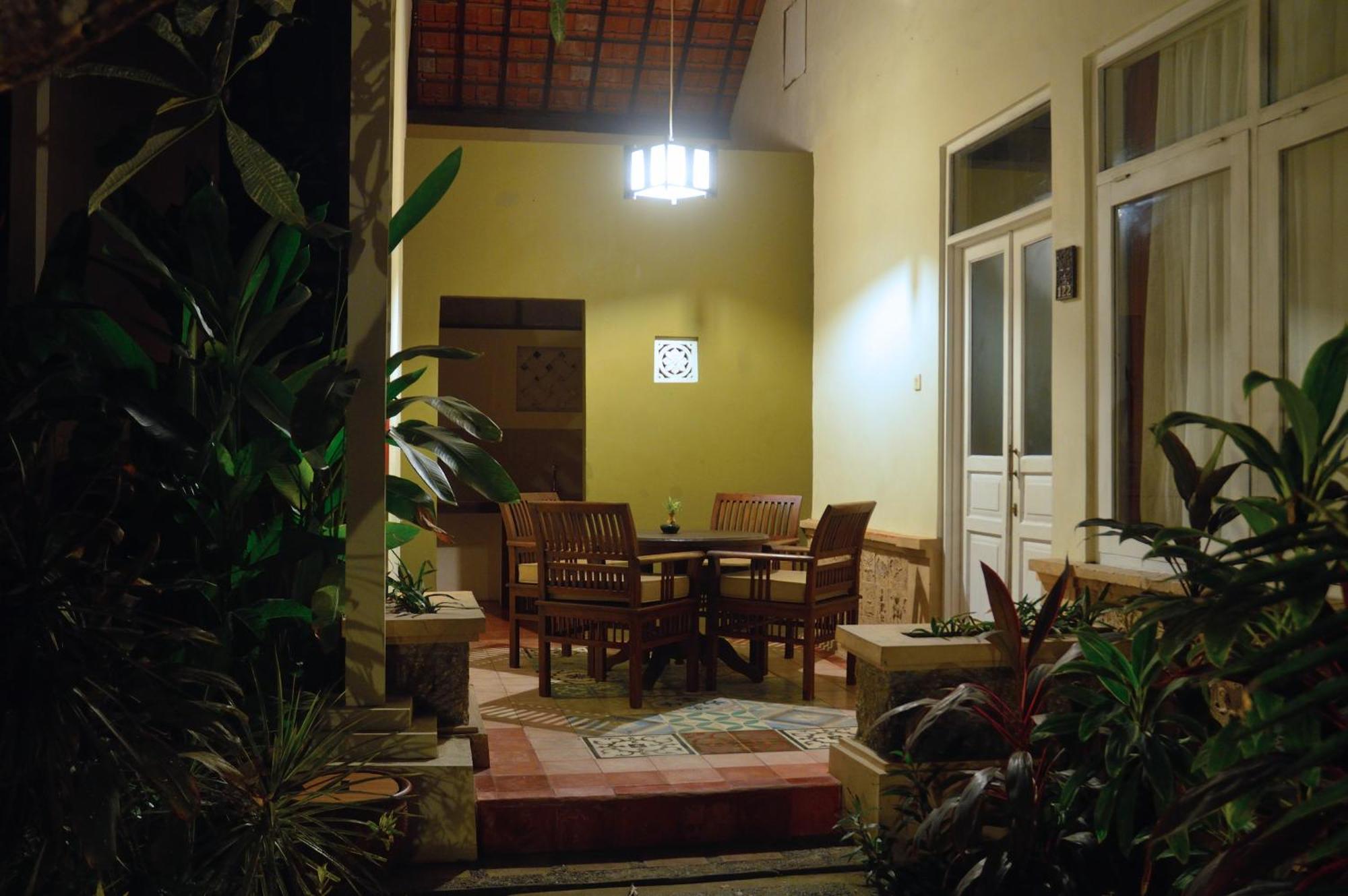Peneeda View Beach Hotel Sanur  Room photo