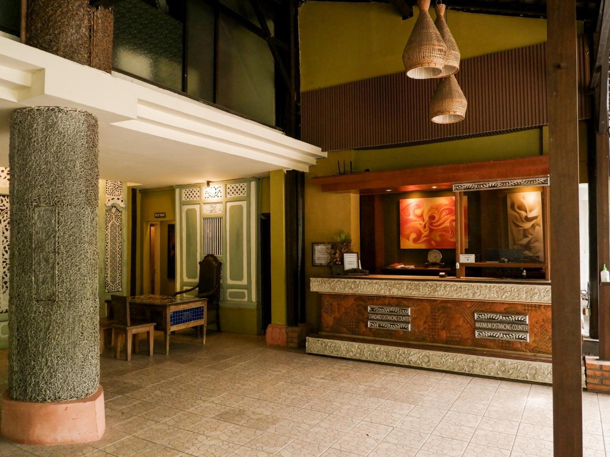 Peneeda View Beach Hotel Sanur  Exterior photo