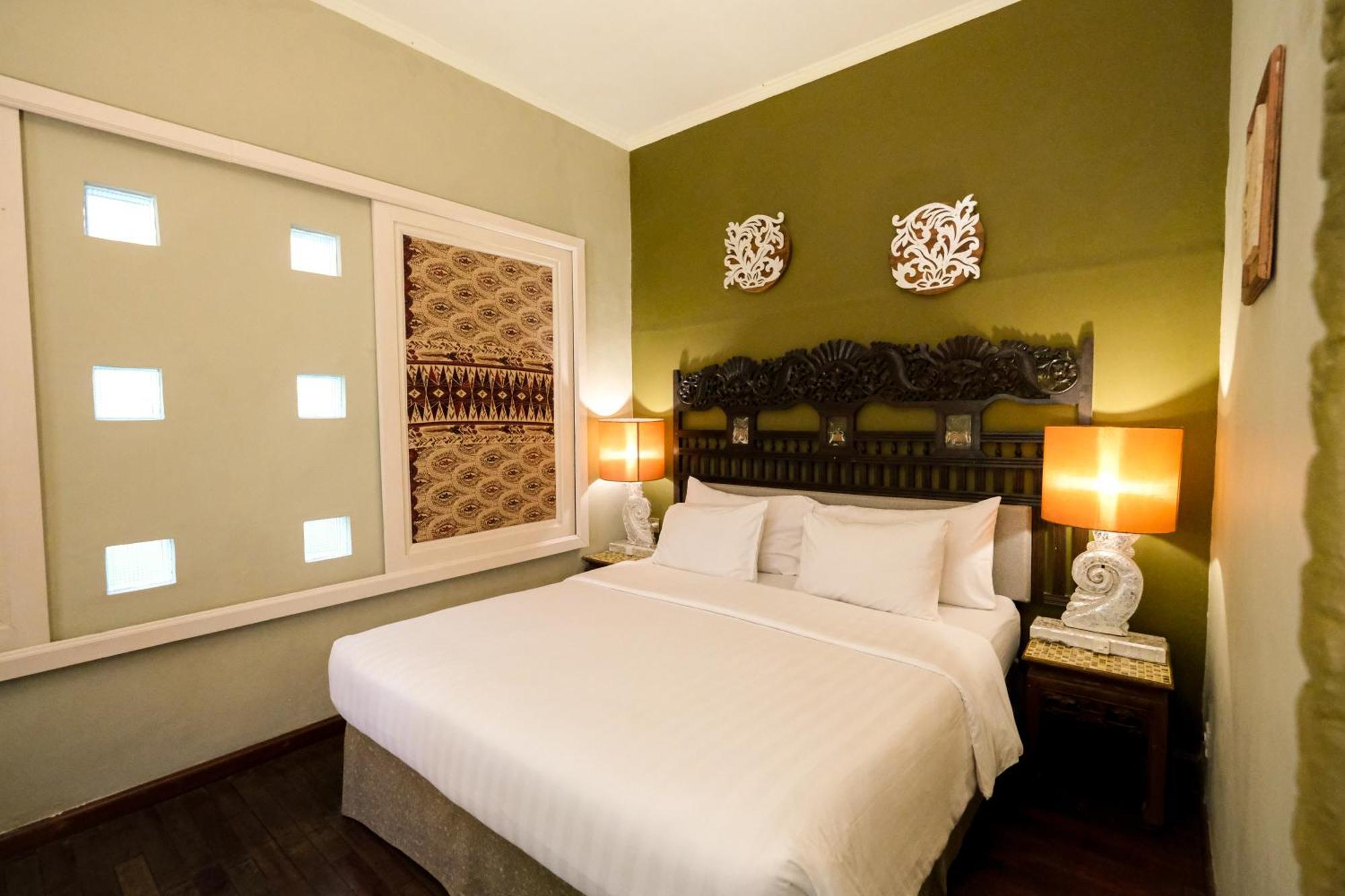 Peneeda View Beach Hotel Sanur  Exterior photo